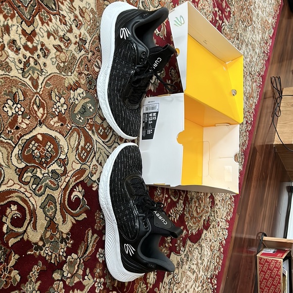 Curry 9 Flow Size 12 Black - Picture 8 of 8
